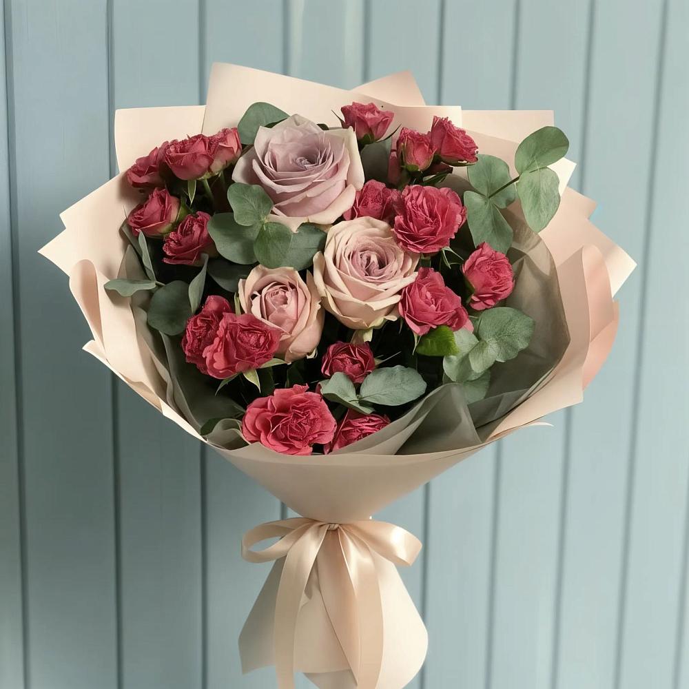 Букет цветов из: Гвоздики и Розы в Петровке