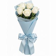 Букет 5 Белых роз Проуд в Петровке