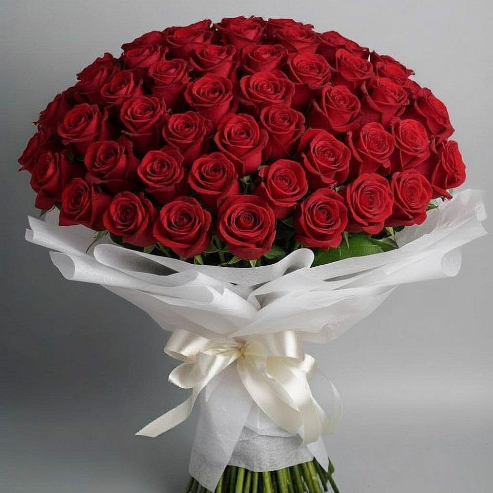 Букет 101 Красная роза Блэк Мэджик в Петровке