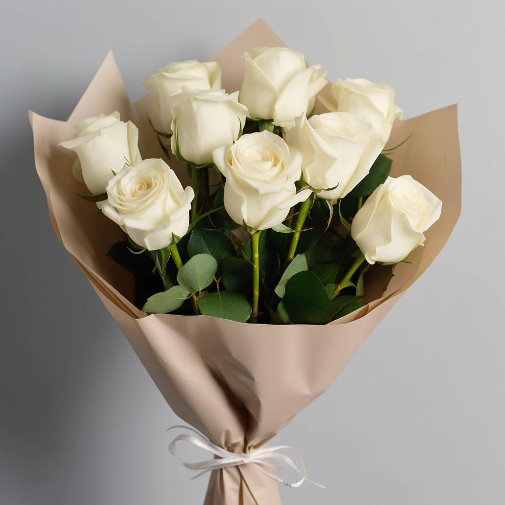 Букет 9 Белых роз Эдлесс Лав в Петровке