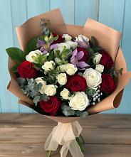 Букет цветов из:  Розы и Альстромерии в Петровке
