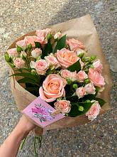 Букет цветов из:  Розы #REPLACE_PRED# Петровке