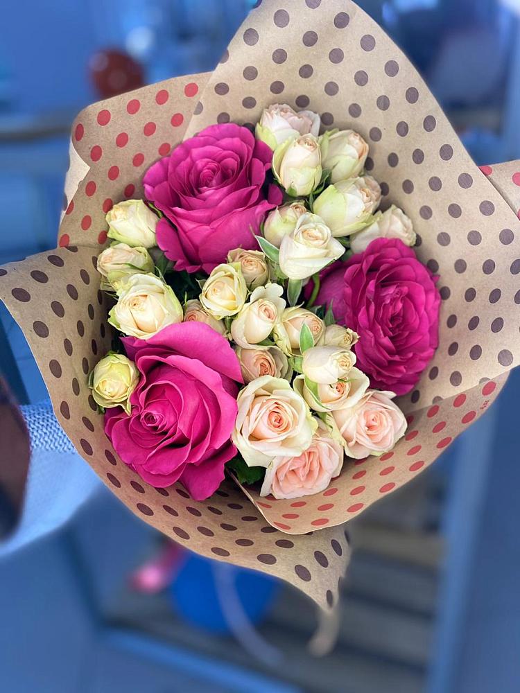 Букет цветов из: Розы в Петровке