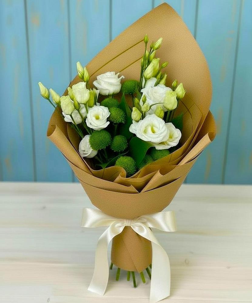 Букет цветов из: Хризантемы и Лизиантусы в Петровке