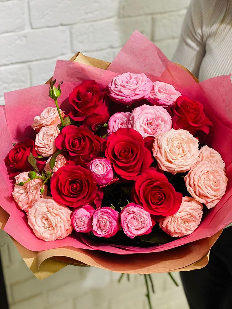 Букет цветов из: Розы в Петровке
