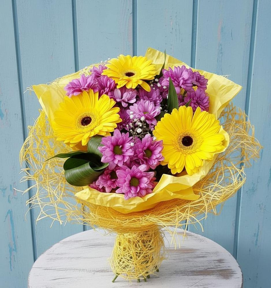 Букет цветов из: Хризантемы и Герберы в Петровке