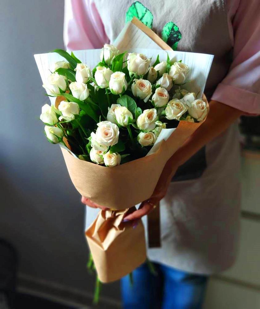 Букет цветов из: Розы в Петровке