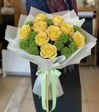 Букет цветов из:  Хризантемы и Розы в Петровке