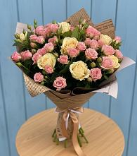 Букет цветов из:  Розы в Петровке