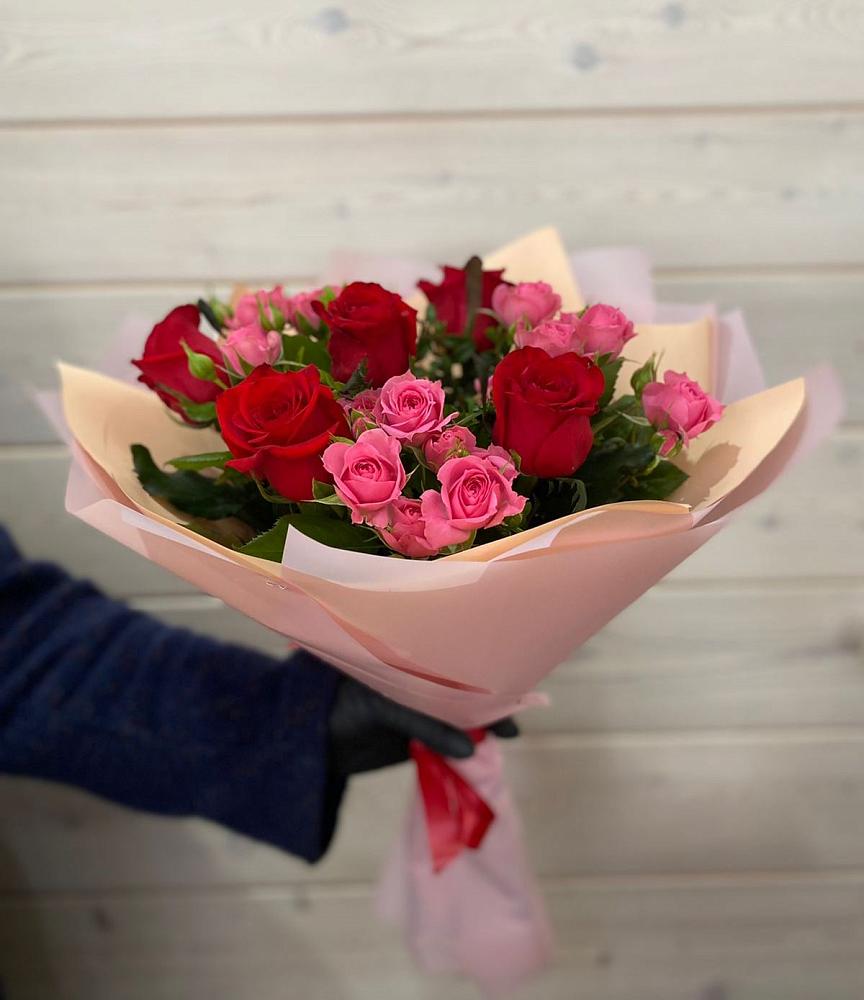 Букет цветов из: Розы в Петровке