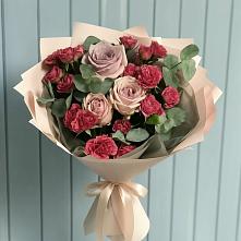 Букет цветов из:  Гвоздики и Розы #REPLACE_PRED# Петровке
