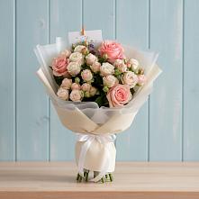 Букет цветов из:  Розы #REPLACE_PRED# Петровке