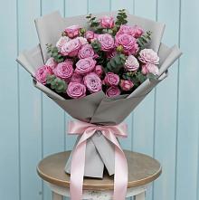 Букет цветов из:  Розы #REPLACE_PRED# Петровке